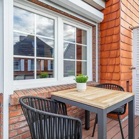 Apartment Alina, Frisch Renoviert Mit Balkon! Greetsiel